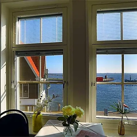 Cafe Restaurant Den Hogen 2* Volendam