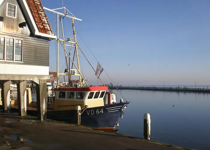 Hotel Cafe Restaurant Den Hogen 2*