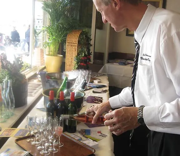 Cafe Restaurant Van Den Hogen